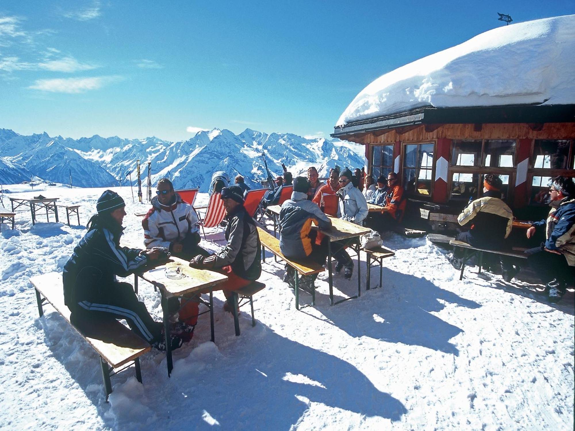 Cozy Apartment In Aschau Im Zillertal Near Ski Lift Exterior photo