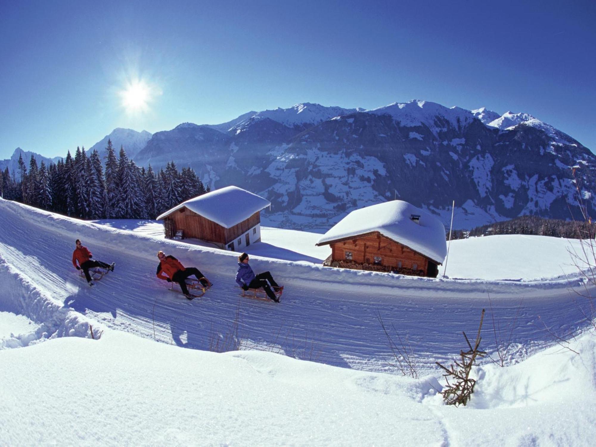 Cozy Apartment In Aschau Im Zillertal Near Ski Lift Exterior photo